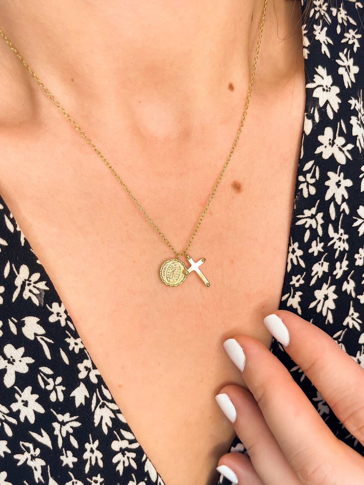 Cadena Oval Cross plata 925