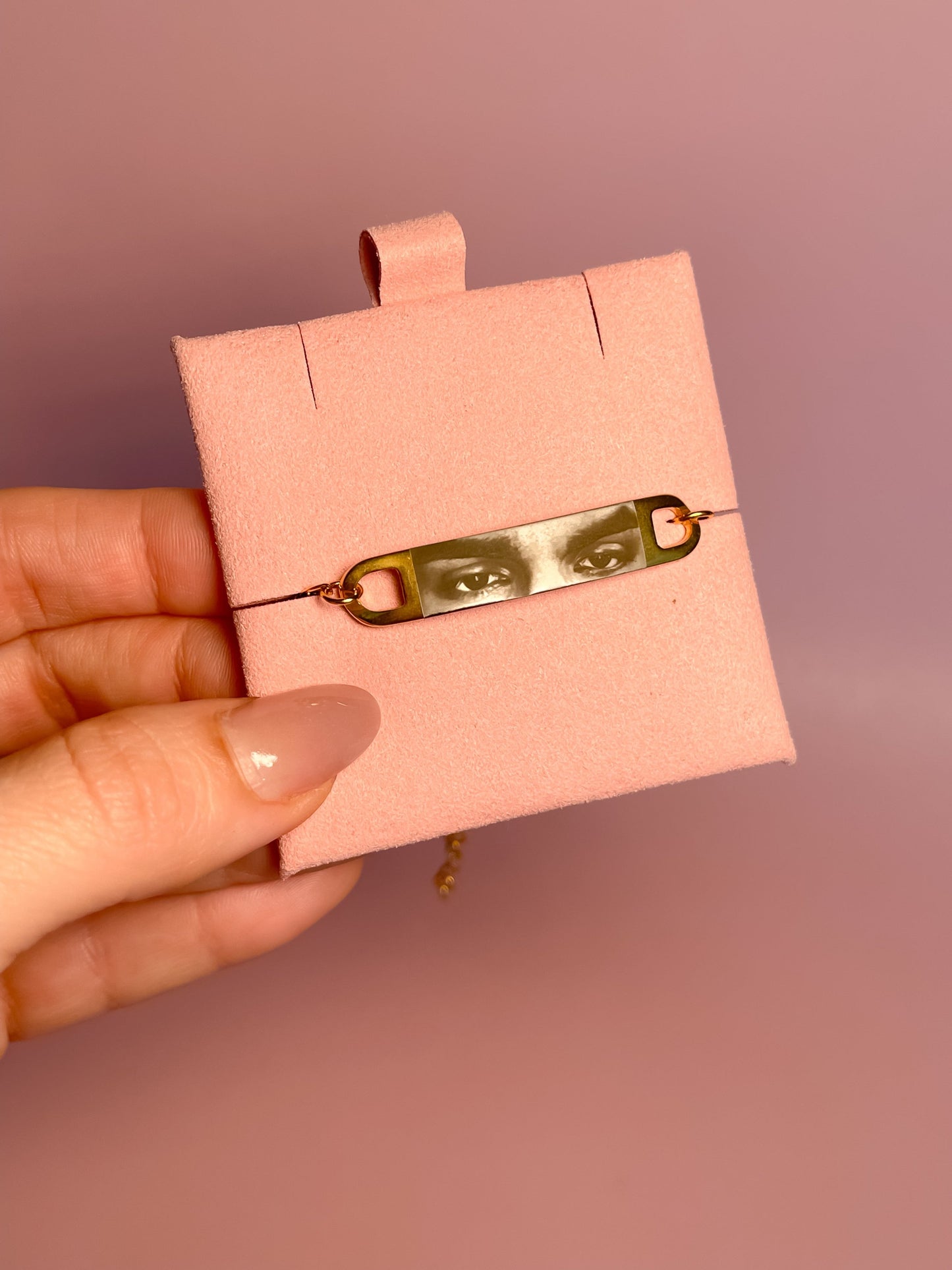 Pulsera Dorada Mirada